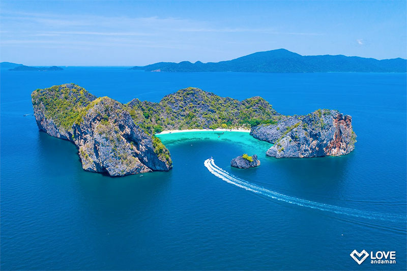 ทัวร์เกาะหัวใจมรกต เกาะค๊อกคอม ทะเลพม่า 4 เกาะ (เกาะฮอร์สชู เกาะหัวใจมรกต เกาะตาฟุ๊ก เกาะย่านเชือก)