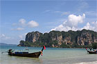 ทัวร์กระบี่ ถ้ำพระนาง อ่าวไร่เลย์ ทะเลแหวก เกาะไก่ เกาะสี่ เกาะปอดะ ด้วยเรือเร็ว 