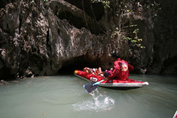 ทัวร์ภูเก็ต 2 วัน 1 คืน ซิตี้ทัวร์ 4 ชม. + ล่องแคนนู อ่าวพังงา ด้วยเรือใหญ่