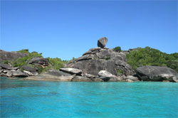 โปรแกรมทัวร์ : ทัวร์ภูเก็ต 3 วัน 2 คืน ทัวร์รอบเกาะภูเก็ต (Phuket City Tour)+ สิมิลัน เดินทางด้วยเรือเร็ว (Speed Boat) + รถรับส่งสนามบิน + "ฟรีสปา นวดไทย 1 ชม. "