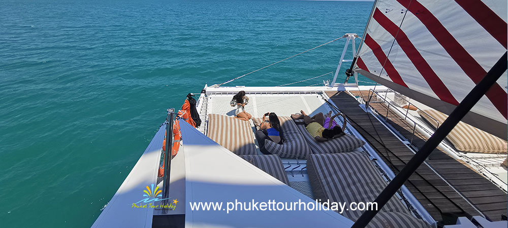 เรือ Lobster Yacht Phuket พระอาทิตย์ตกดิน