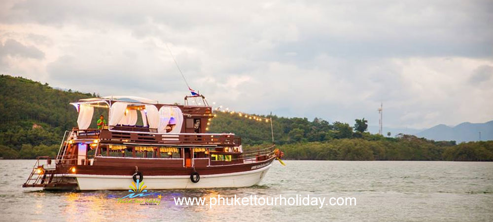 ทัวร์ระนอง ล่องเรือคลาสิกอ่าวระนอง
